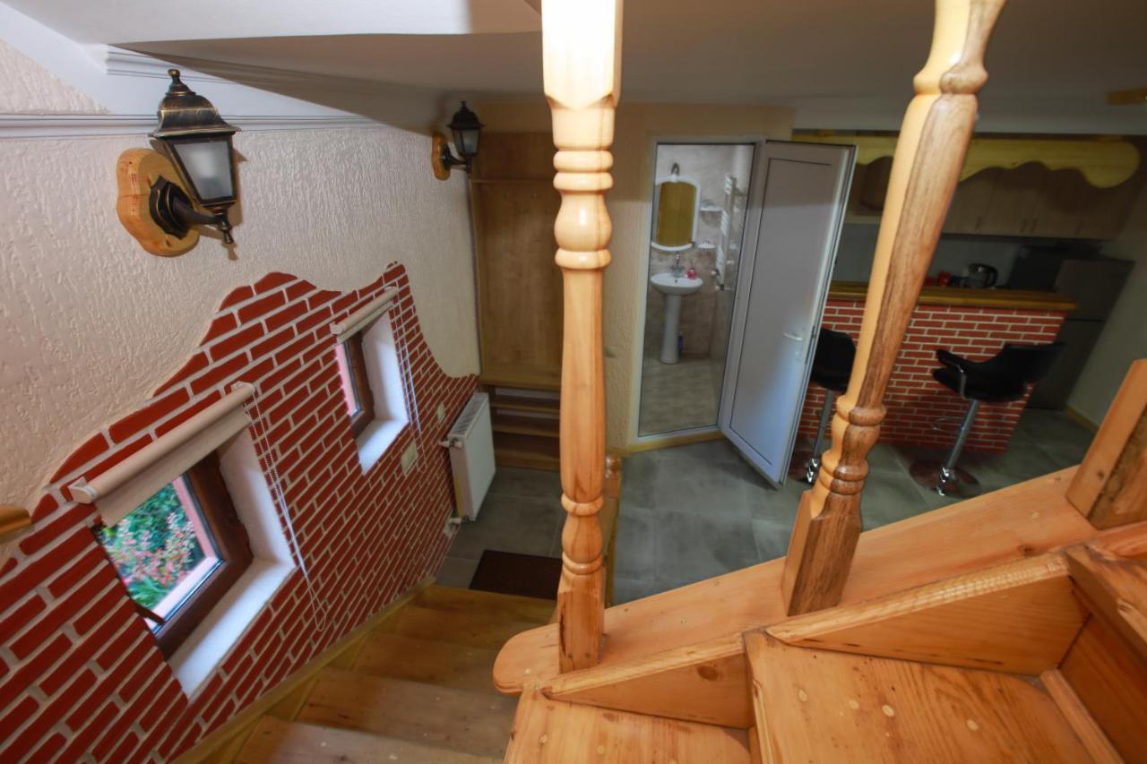 Apartment Nino Botanical Tbilisi Bagian luar foto