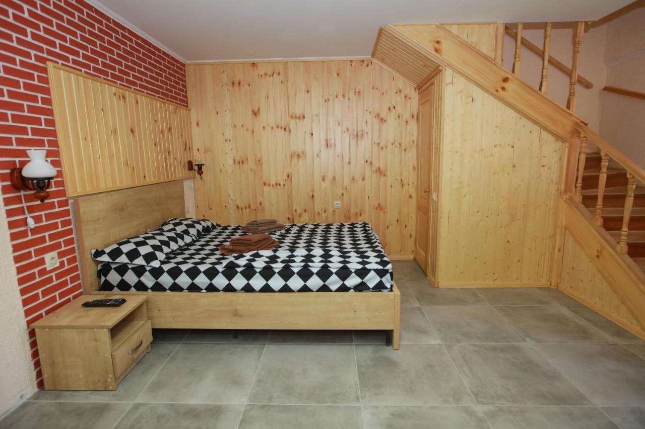 Apartment Nino Botanical Tbilisi Bagian luar foto